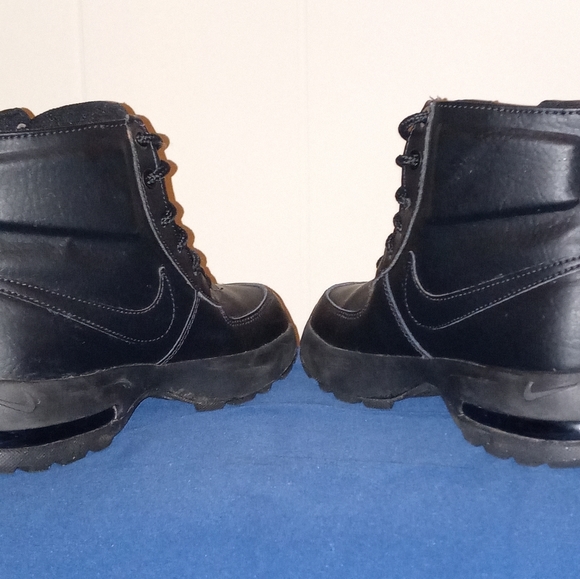 Nike air black boots size 3.5. - Picture 5 of 6